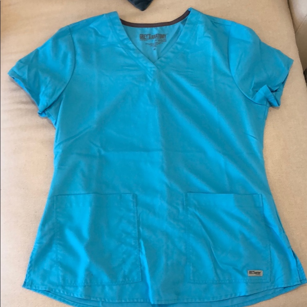 Scrub top